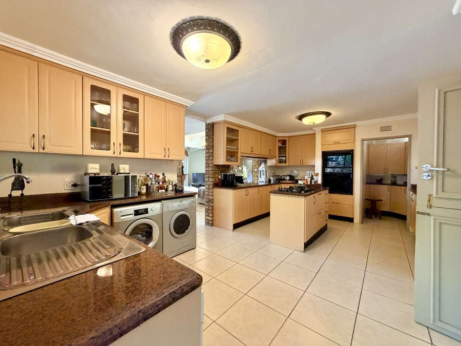 7 Bedroom Property for Sale in Mullersrust Free State